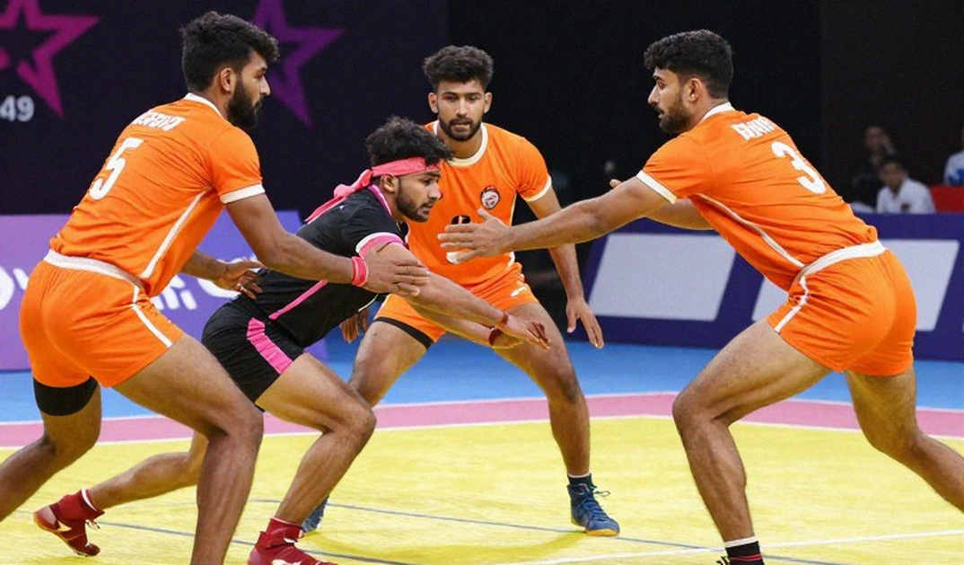 कबड्डी का स्कोरिंग ढांचा ही उसका प्राइमटाइम है — भागीदारी का बहीखाता अब भी कोरे पन्ने पर